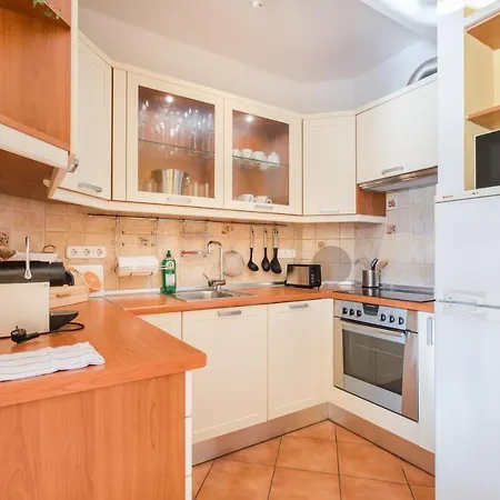 Bpr Amarilla With Balcony Apartment Budapest