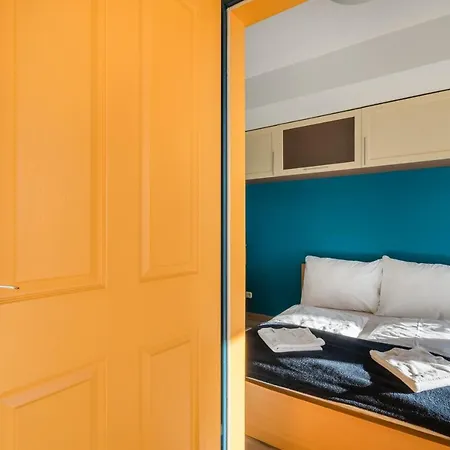 Bpr Amarilla With Balcony Apartman